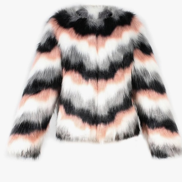 NWOT ~Faux Fur Coat Chevron Pattern Open Front with clip closure - Picture 3 of 5